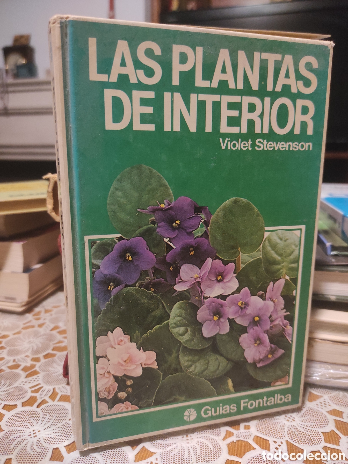 Libros de segunda mano: LAS PLANTAS DE INTERIOR VIOLET STEVENSON (PEDIDO M&Iacute;NIMO 5 &euro;) - Foto 1