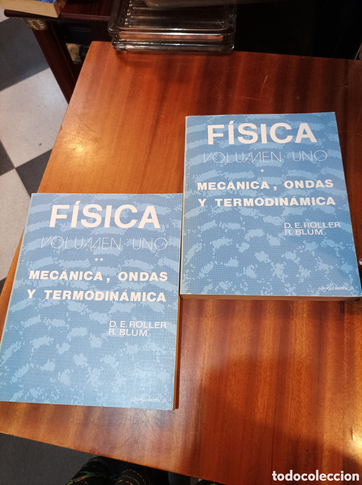 Libri di seconda mano: F&Iacute;SICA.: MEC&Aacute;NICA, ONDAS Y TERMODIN&Aacute;MICA . 2TOMOS DEL VOLUMEN UNO.D.E.ROLLER,R.BLUM.EDITORIAL REVERT