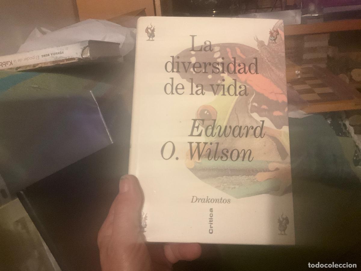 Libros de segunda mano: Edward O. Wilson - La diversidad de la vida Critica - Foto 1