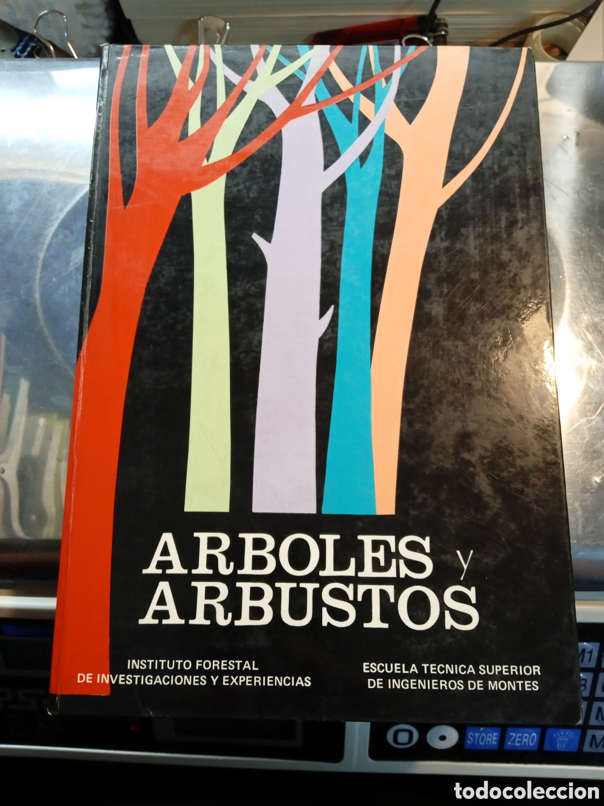 Libros de segunda mano: &Aacute;RBOLES Y ARBUSTOS DE LA ESPA&Ntilde;A PEN&Iacute;NSULAR .D LUIS CEBALLOS Y FERN&Aacute;NDEZ DE C&Oacute;RDOBA