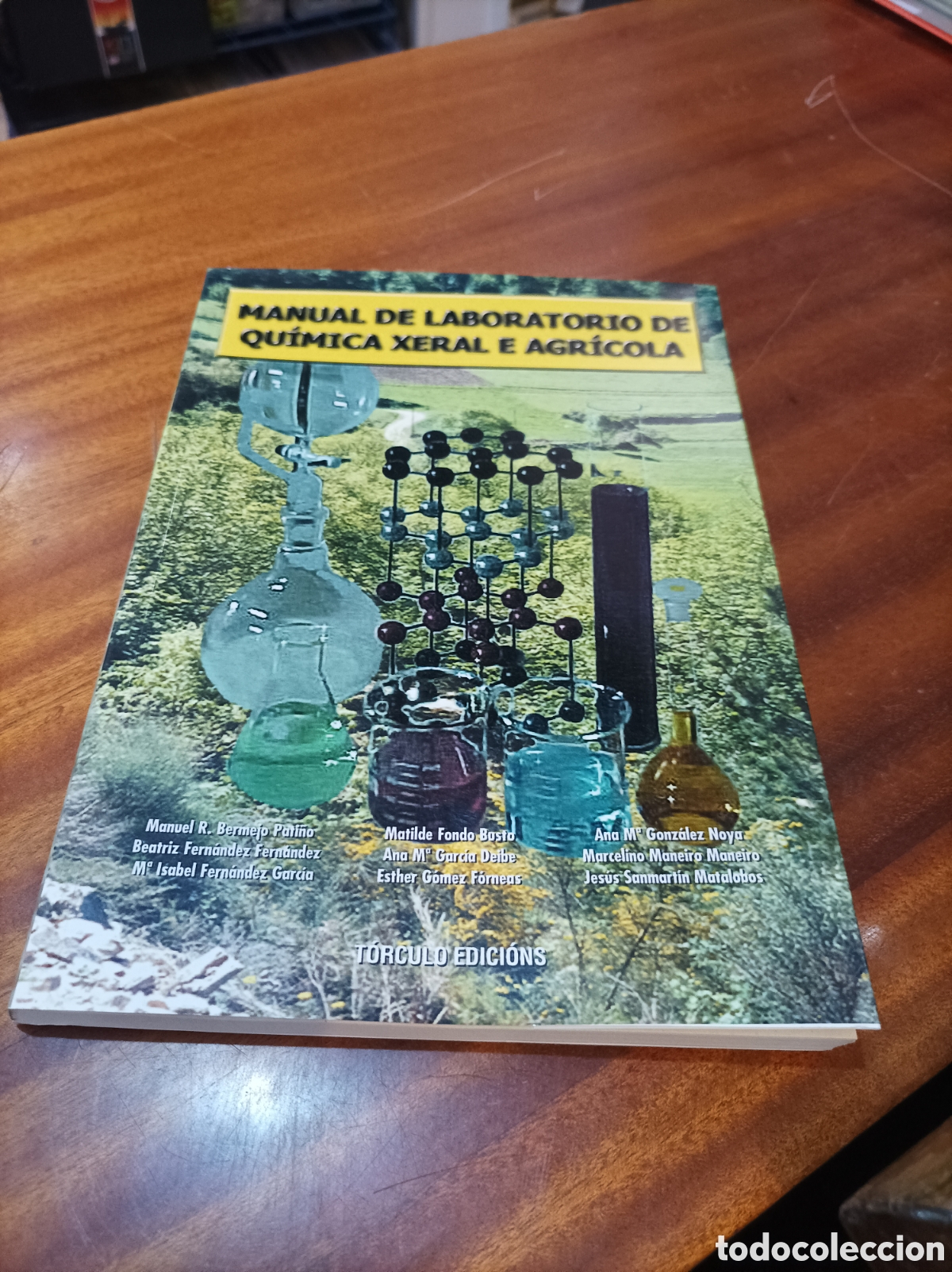 Libros de segunda mano de ciencias: MANUAL DE LABORATORIO DE QU&Iacute;MICA XERAL E AGRICOLA - Foto 1