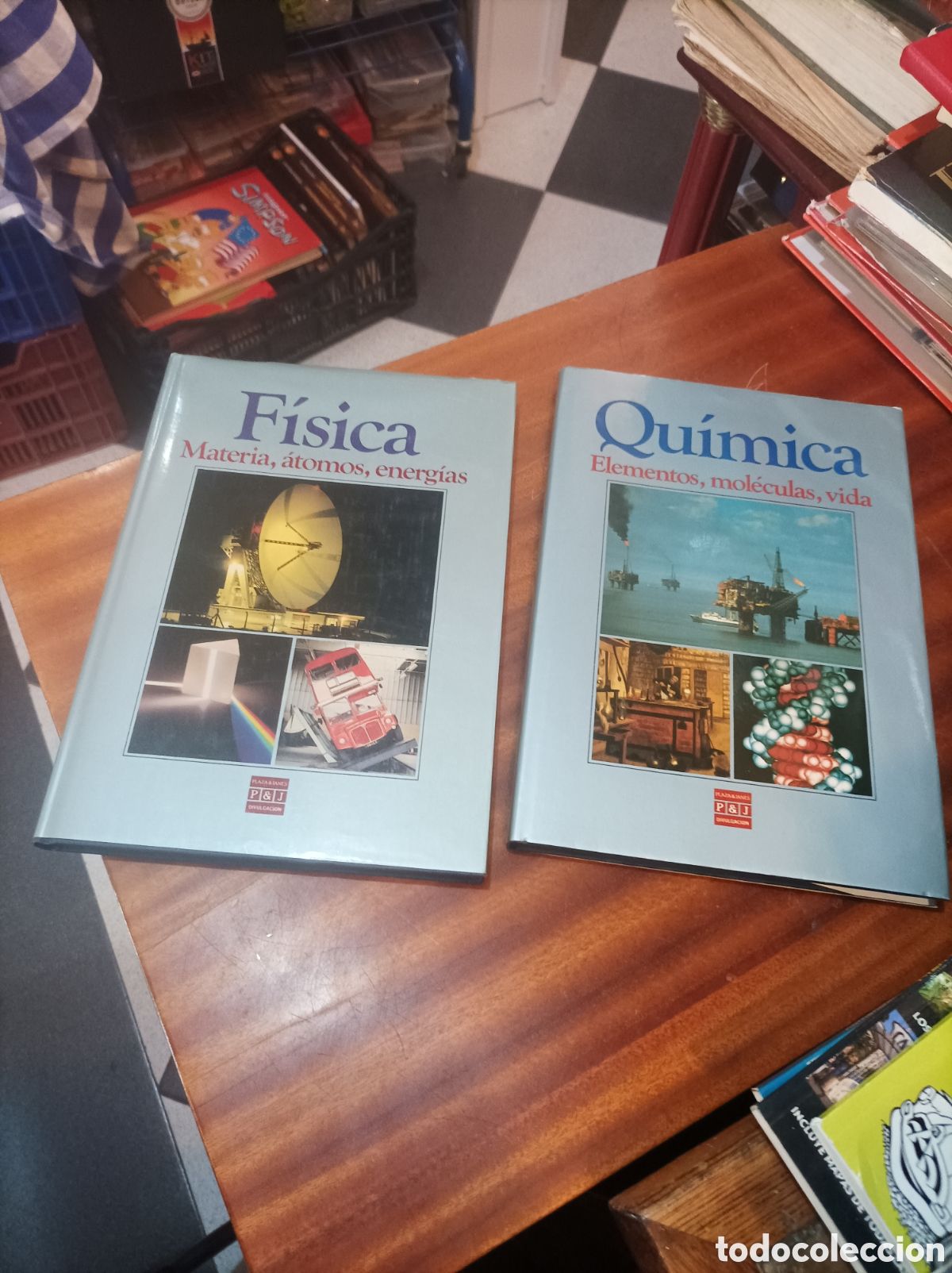 Libros de segunda mano de Ciencias: F&Iacute;SICA (MATERIA,ATOMOS,ENERGIAS). QU&Iacute;MICA (ELEMENTOS, MOL&Eacute;CULAS,VIDA). PLAZA Y JANES.