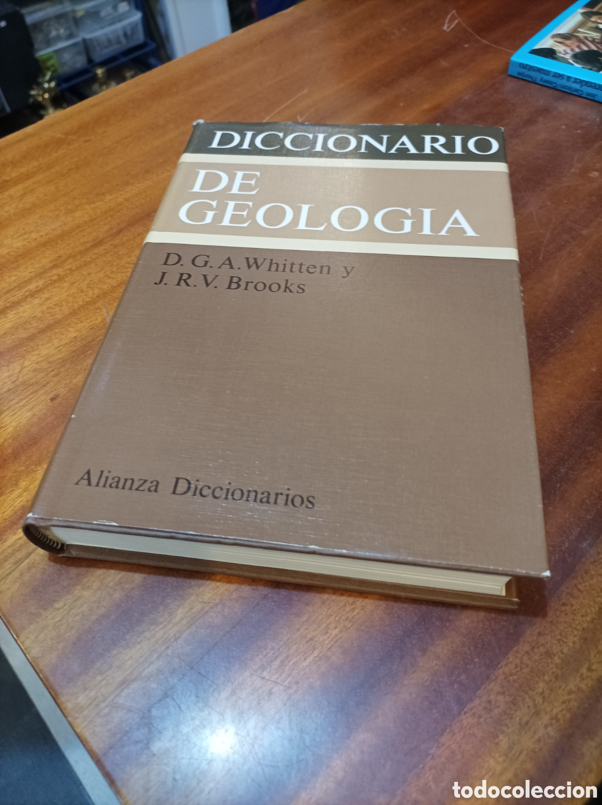 Libros de segunda mano: DICCIONARIO DE GEOLOG&Iacute;A.D.G.A.V.WHITTEN/J.R.V.BROOKS
