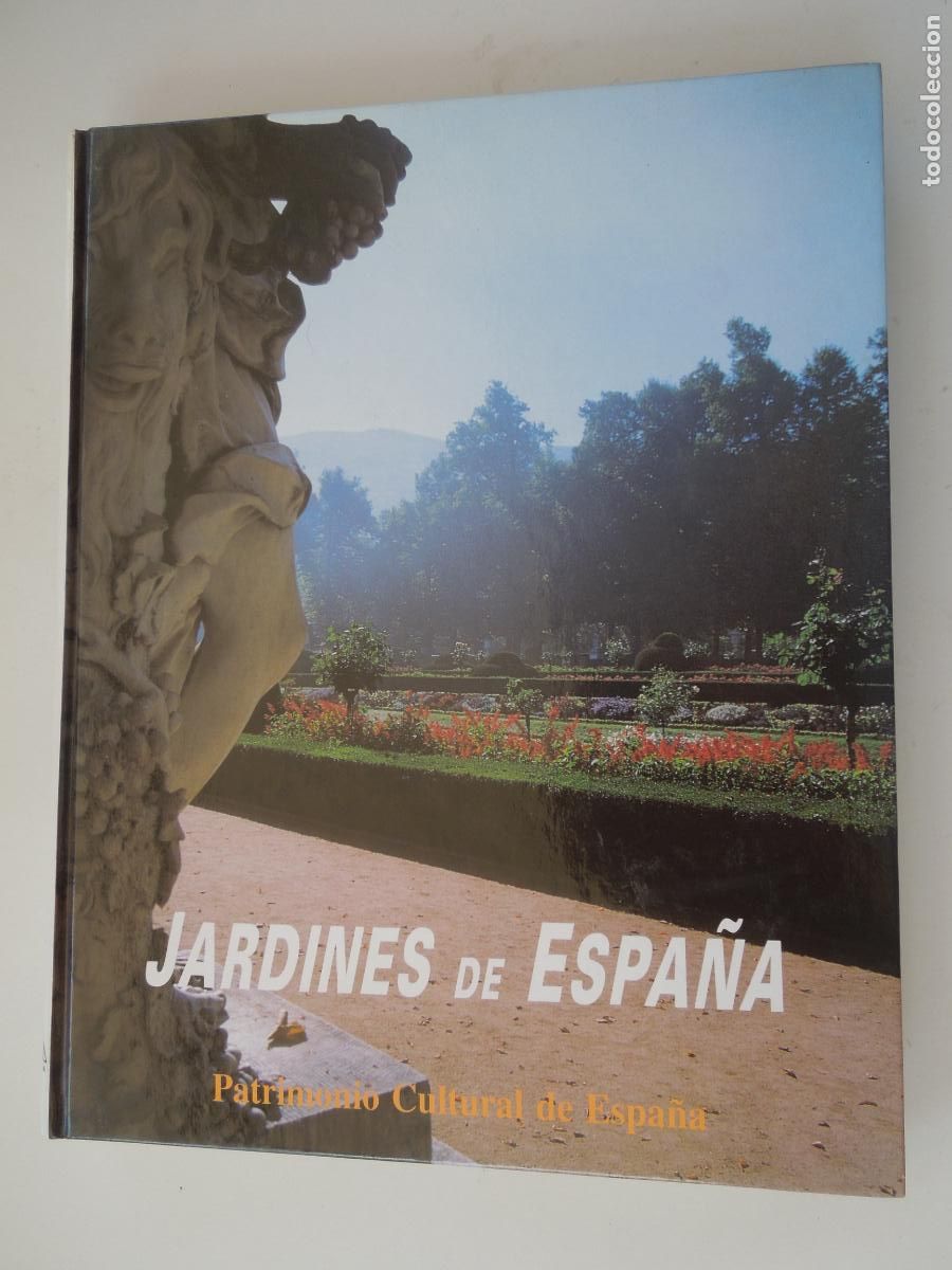 Libros de segunda mano: JARDINES DE ESPA&Ntilde;A - PATRIMONIO CULTURAL DE ESPA&Ntilde;A