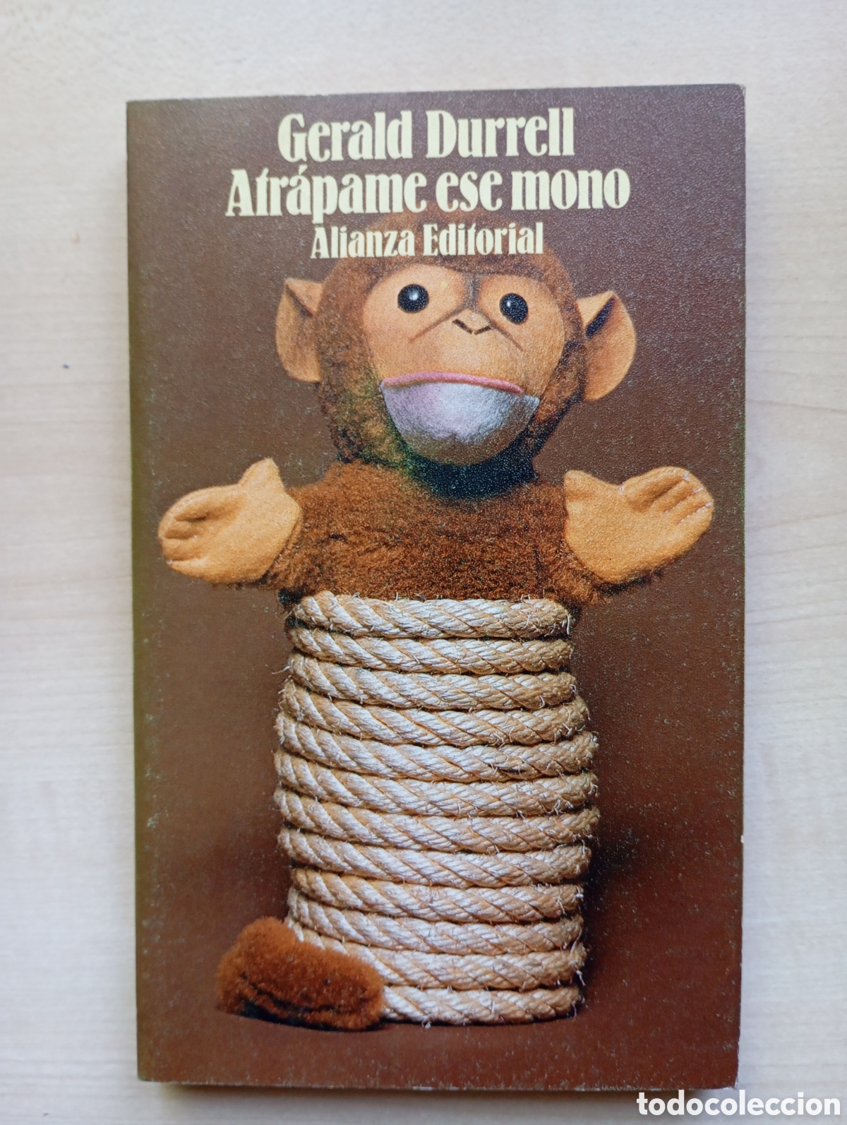 Libros de segunda mano: Gerald Durrell, Atr&aacute;pame ese mono