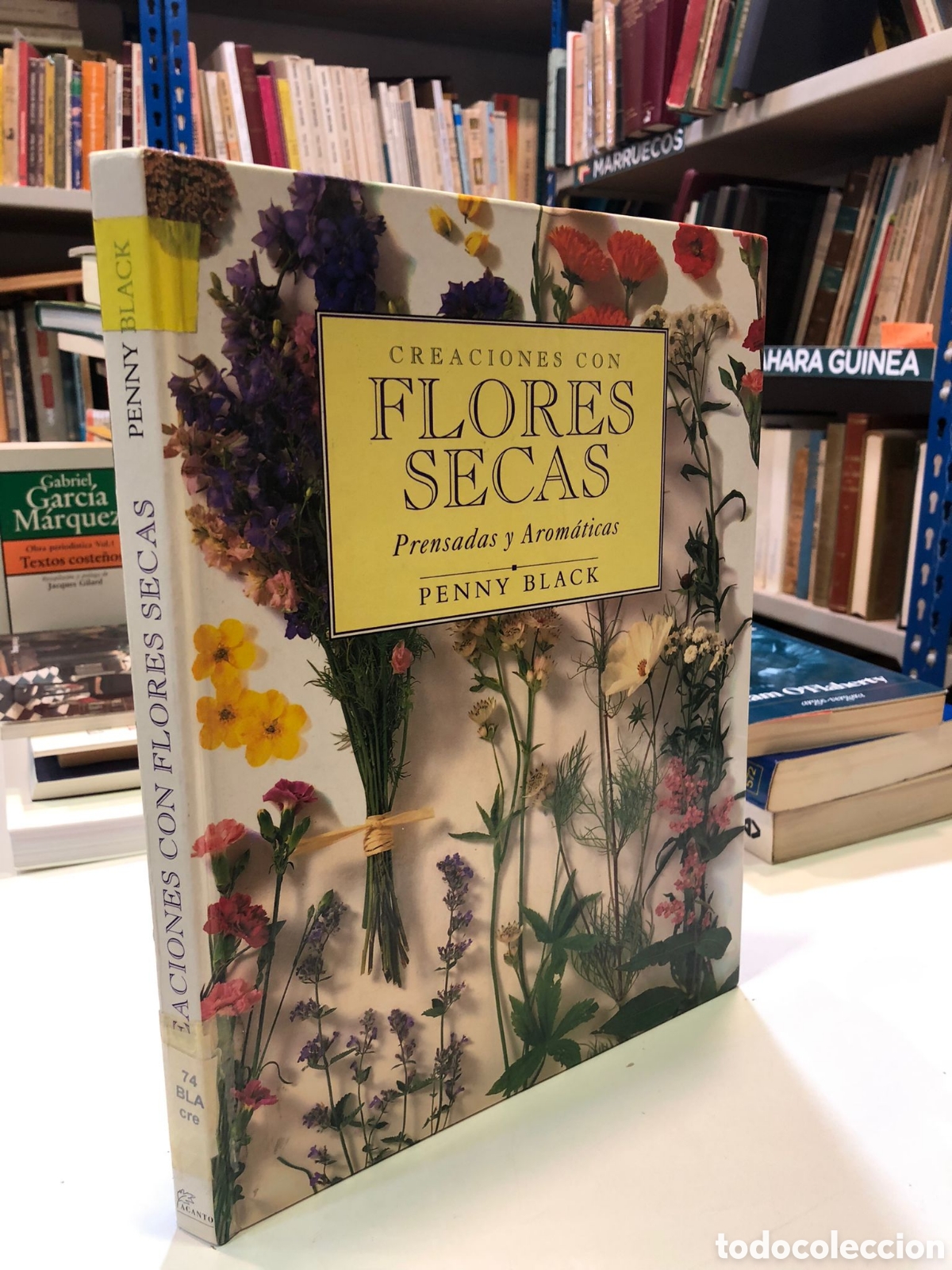 Libri di seconda mano: Creaciones con flores secas. Prensadas y Arom&aacute;ticas - Penny Black