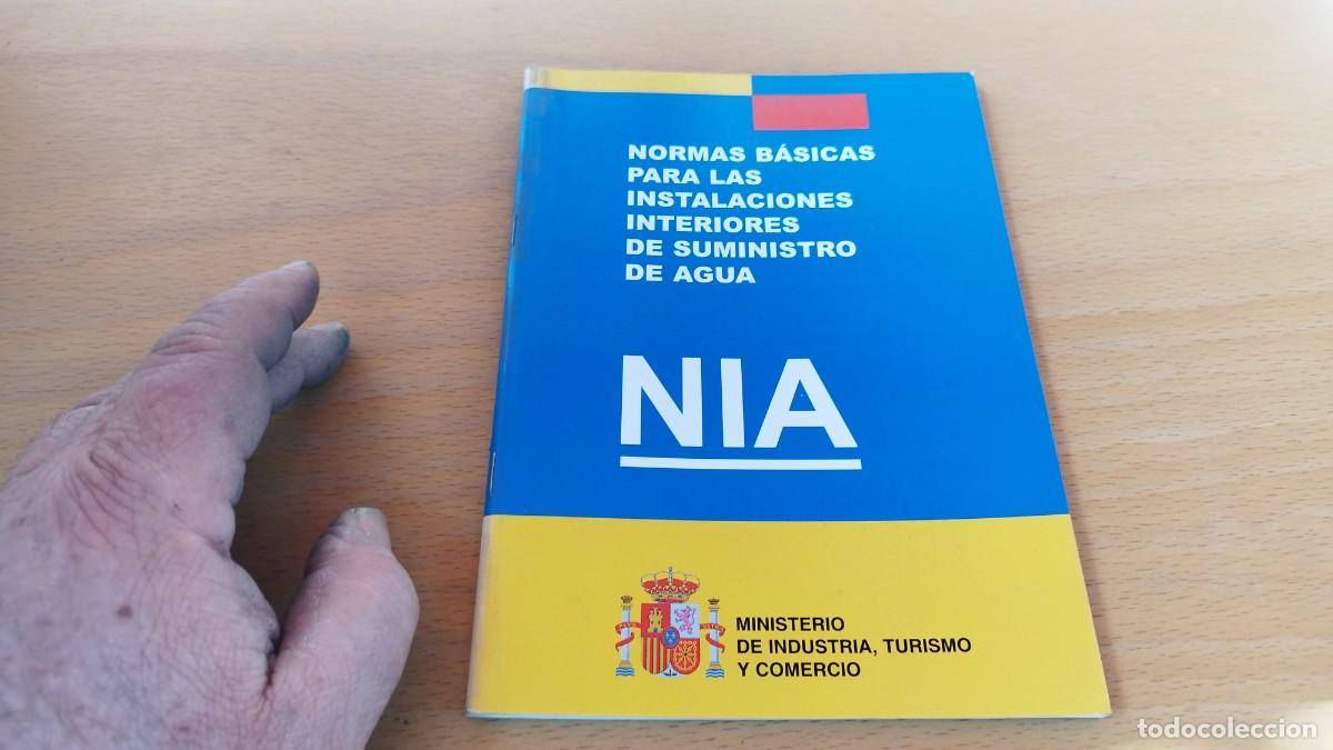 Libros de segunda mano de ciencias: NORMAS BASICAS PARA LAS INSTALACIONES INTERIORES DE SUMINISTRO DE AGUA / / KARA 73 - Foto 2