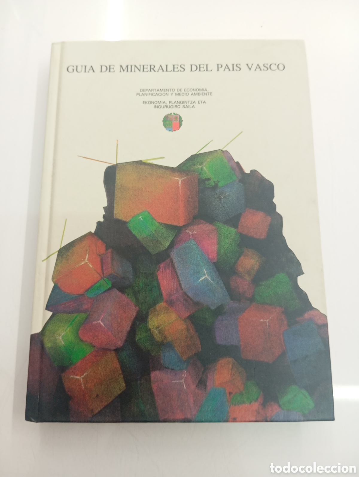 Libros de segunda mano: Guia de minerales del Pais Vasco. 1991 EDITA GOBIERNO VASCO ILUSTRADO Y FICHAS CARTONE BUEN ESTADO