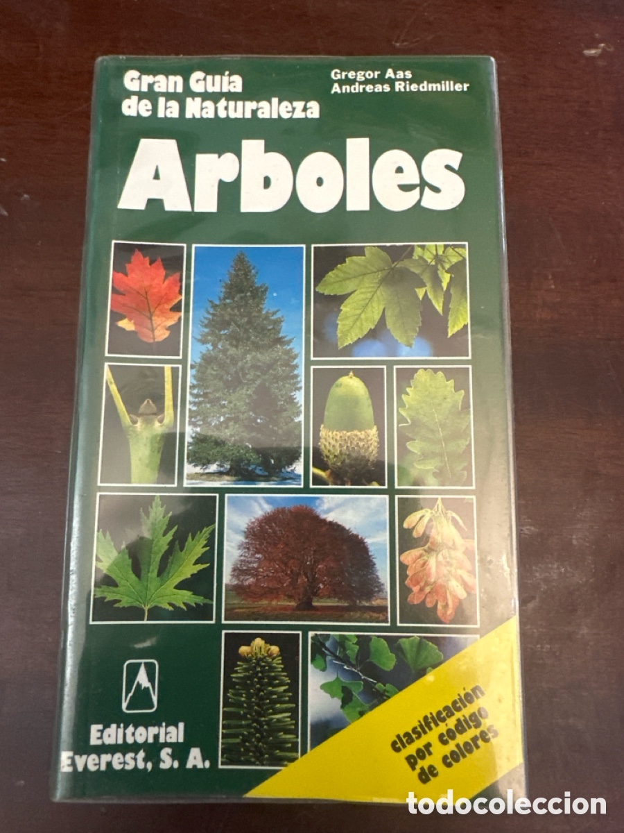 Libros de segunda mano: GRAN GU&Iacute;A DE LA NATURALEZA - &Aacute;RBOLES - AAS Y RIEDMILLER - EVEREST