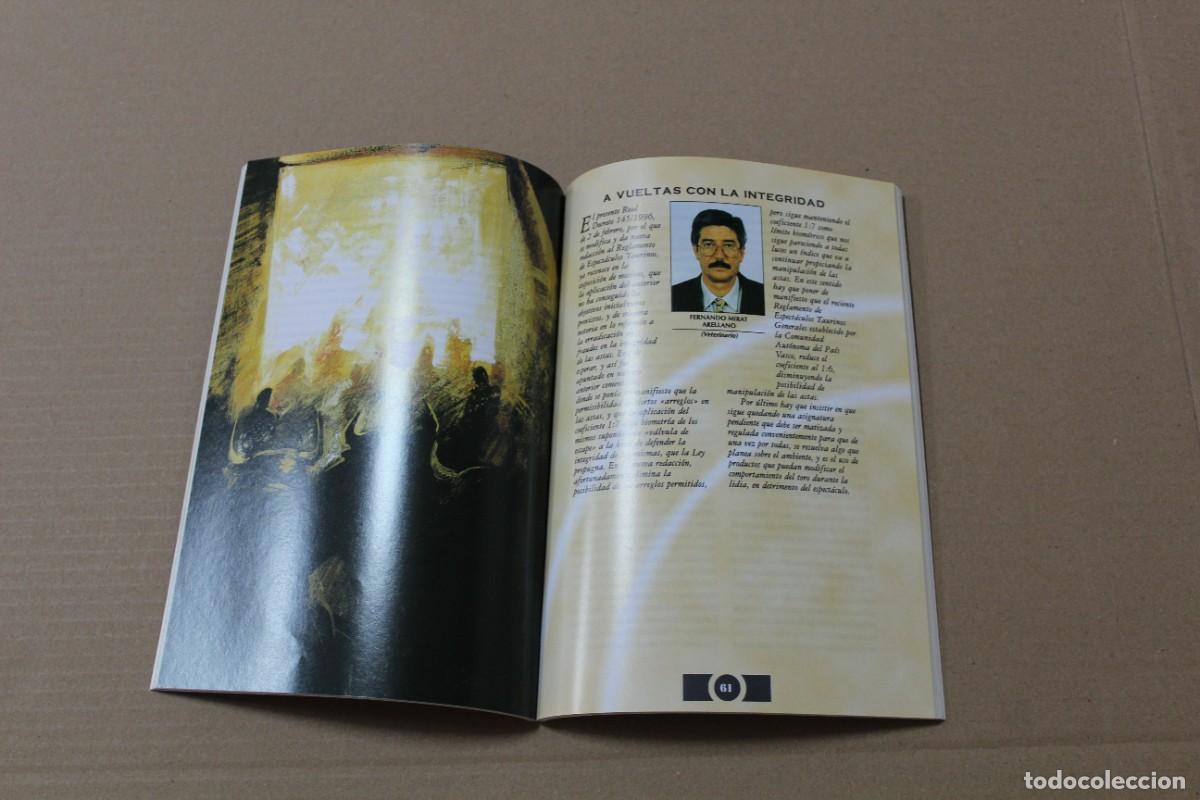 Libros de segunda mano: Ley y reglamentos de los espect&aacute;culos taurinos - Foto 3