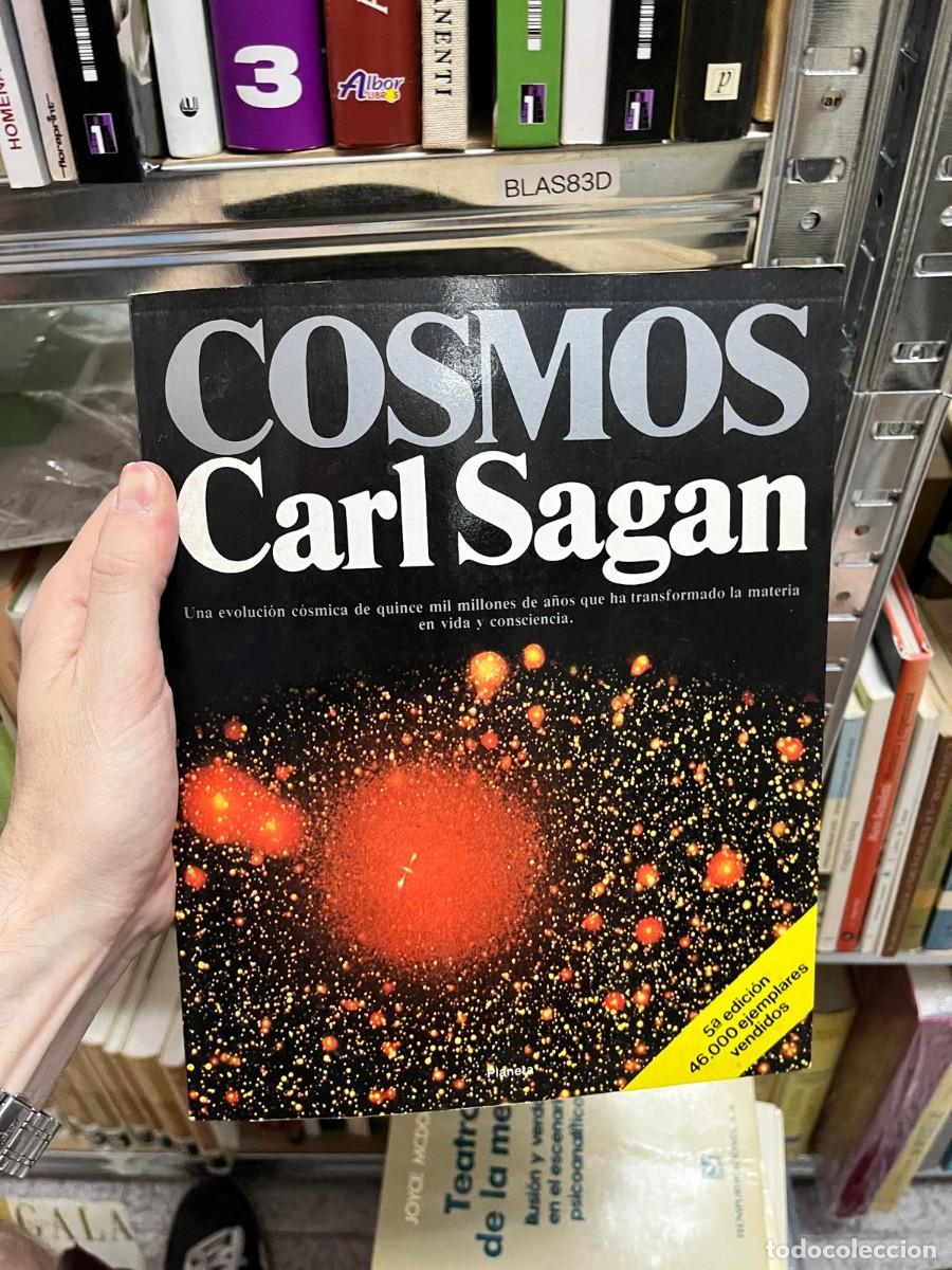 Libros de segunda mano de Ciencias: BLAS83D - Cosmos &mdash; Carl Sagan. Divulgaci&oacute;n cient&iacute;fica sobre el universo, la evoluci&oacute;n de la vida y l