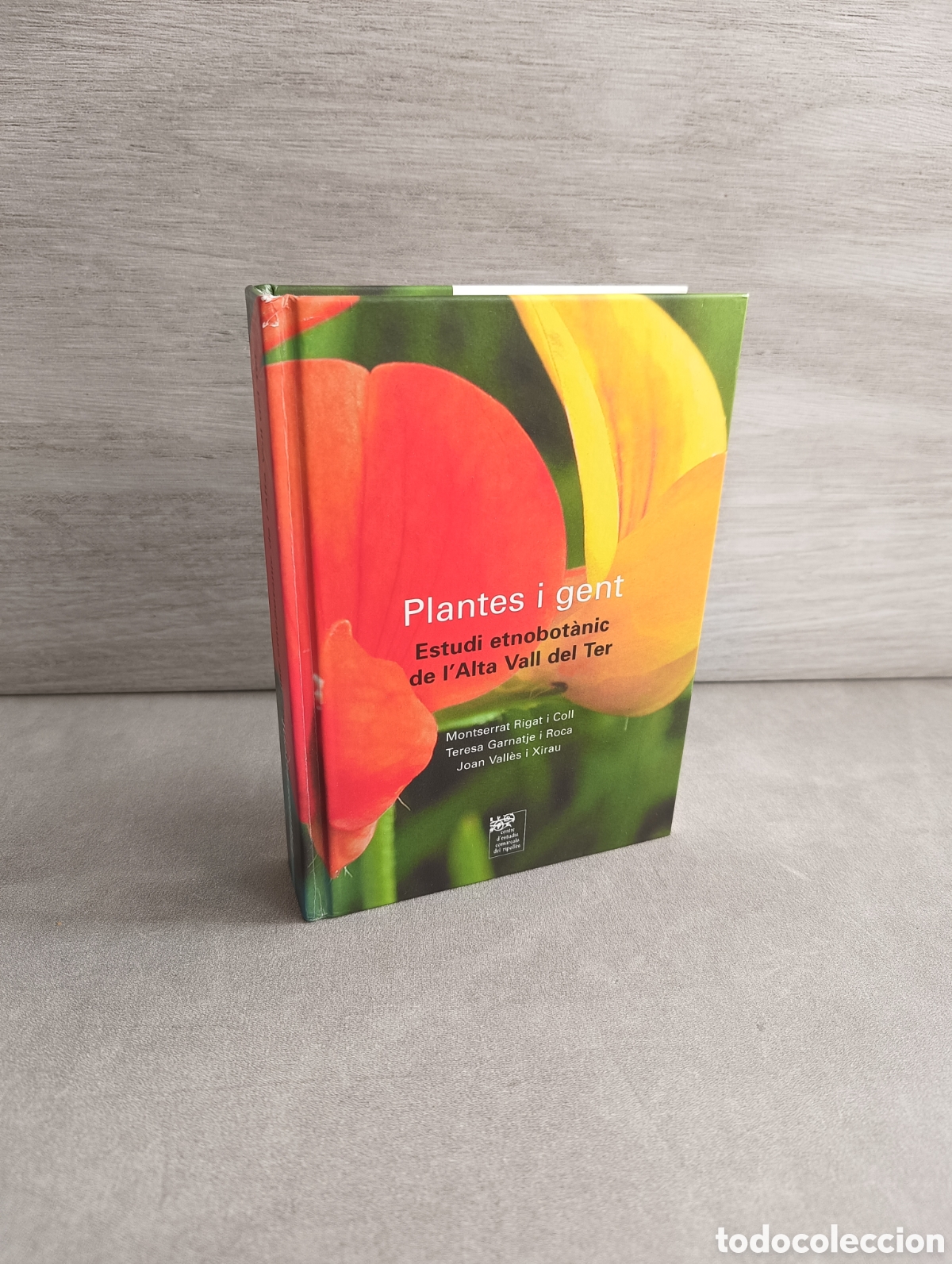 Libros de segunda mano: PLANTES I GENT - Estudi Etnobot&agrave;nic de l' Alta Vall del Ter - POR M. RIGAT, T. GARNATJE Y J. VALL&Eacute;S