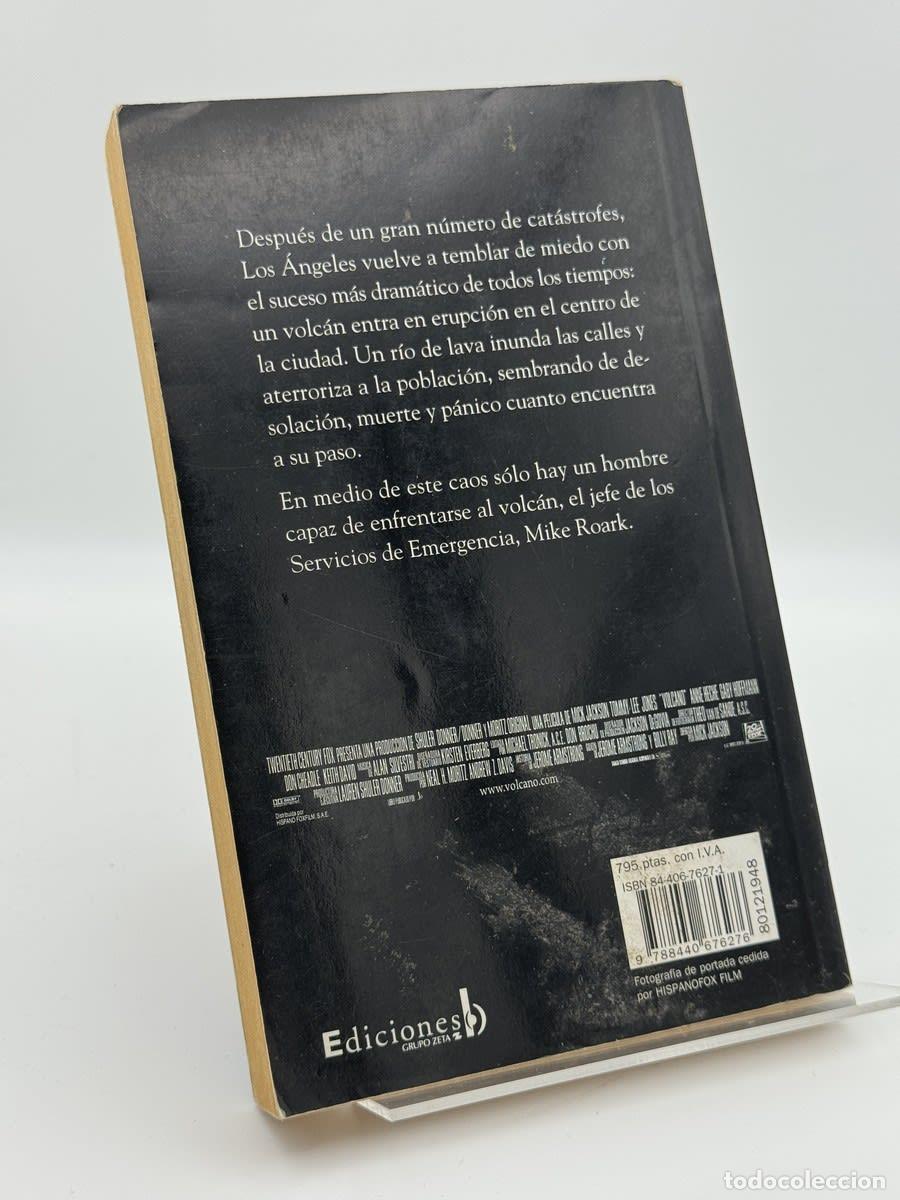 Libros de segunda mano: Volcano - Richard Woodley - Foto 2