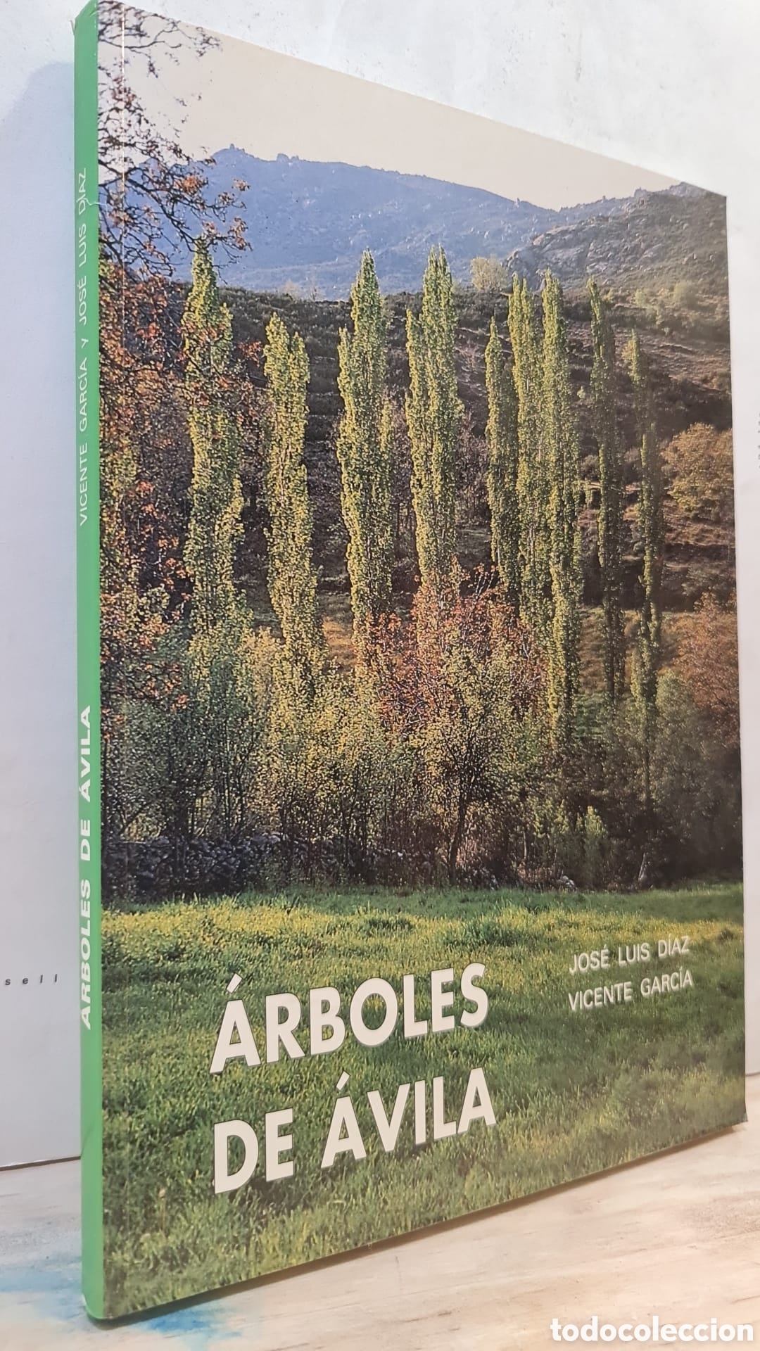 Second hand books: Arboles de &Aacute;vila - Jos&eacute; Luis D&iacute;az y Vicente Garc&iacute;a