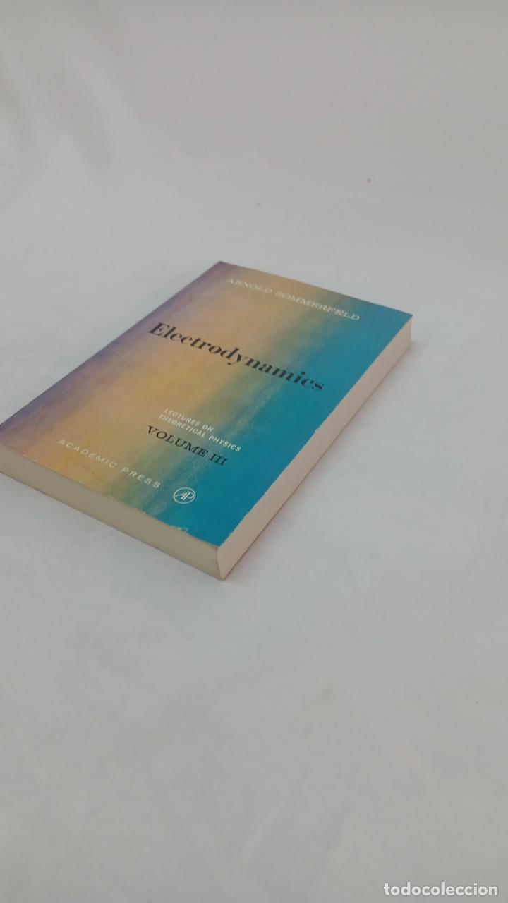 Libros de segunda mano de ciencias: Electrodynamics Volume III 0126546649 - Foto 2