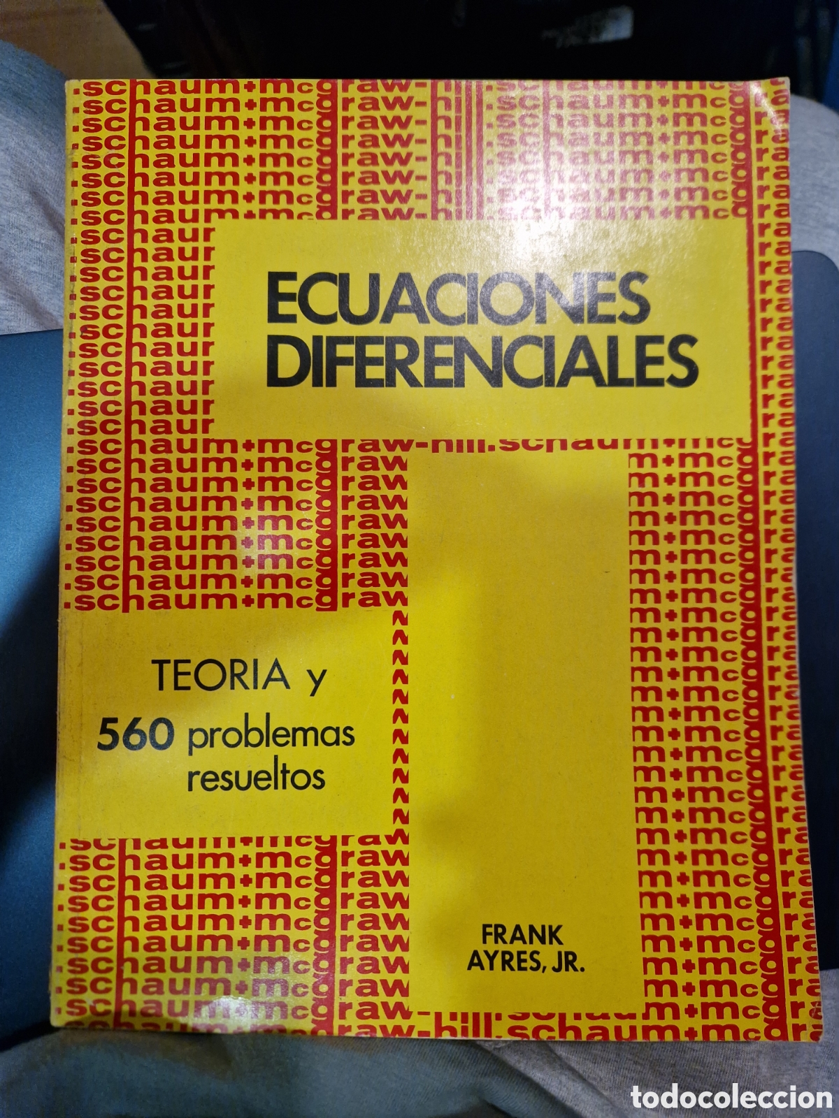 Libri di seconda mano: AYRES, Frank Teor&iacute;a y problema de ecuaciones diferenciales