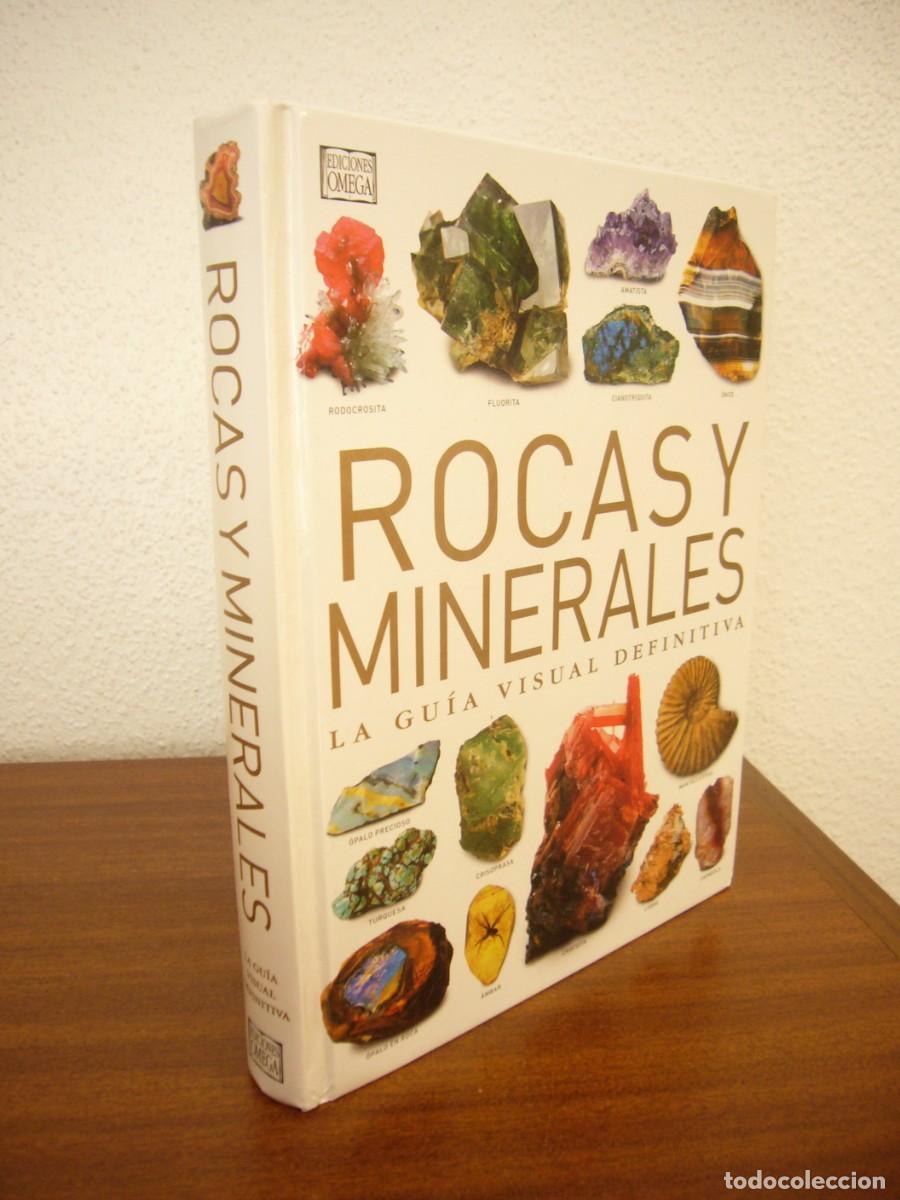 Libros de segunda mano: RONALD LOUIS BONEWITZ: ROCAS Y MINERALES. LA GU&Iacute;A VISUAL DEFINITIVA (OMEGA, 2017) MUY BUEN ESTADO