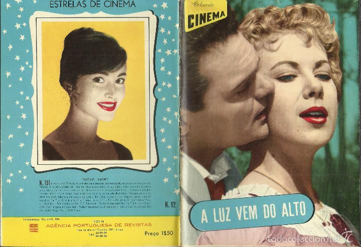 Libros de segunda mano: COLECCIO CINEMA LIBRO DE 32 HOJAS DE LA PELICULA LA LUZ VIENE DESDE ARRIBA FOTOS TODO EN PORTUGUES