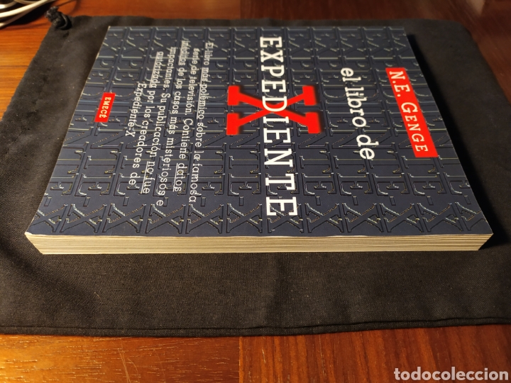 Libros de segunda mano: El libro de Expediente X. N. E. Genge - Foto 2