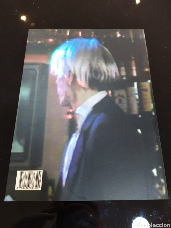 Libros de segunda mano: Andy Warhol: cine, v&iacute;deo y tv. - Foto 2