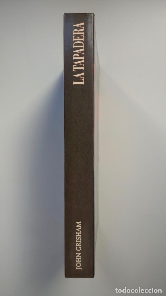 Libros de segunda mano: La Tapadera - John Grisham - Editorial Planeta, 2000 - Foto 2