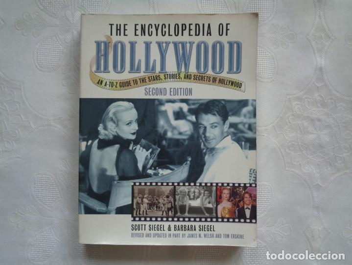 Libros de segunda mano: SCOTT AND BARBARA SIEGEL. THE ENCYCLOPEDIA OF HOLLYWOOD. 2004