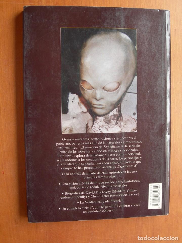 Libros de segunda mano: GU&Iacute;A SECRETA DE LOS EXPEDIENTES X / EUSEBIO R. ARIAS - Foto 2