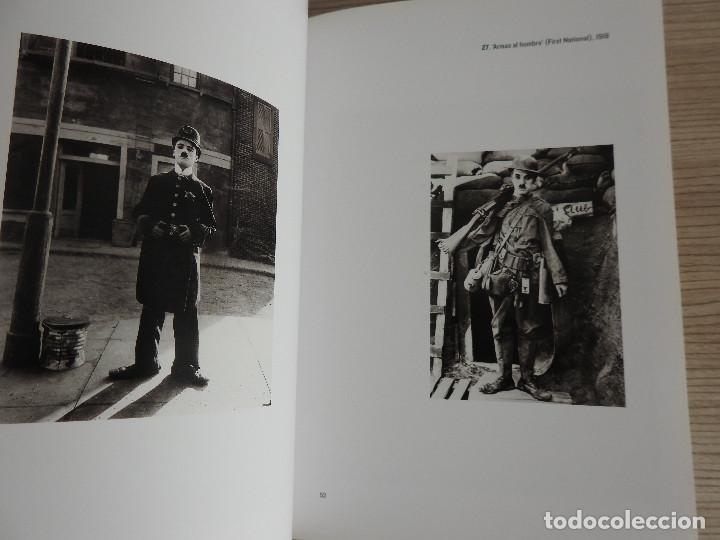 Libros de segunda mano: Chaplin en im&aacute;genes, de Sam Stourdz&eacute; - Foto 3