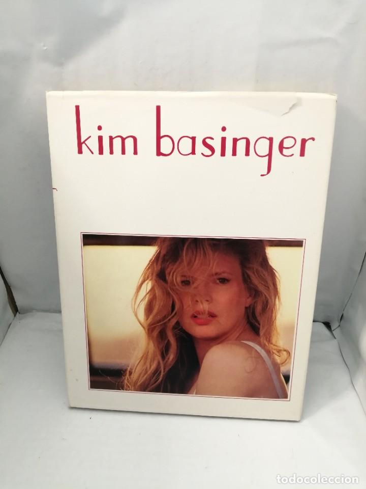 Libros de segunda mano: KIM BASINGER: RETRATOS - Foto 1