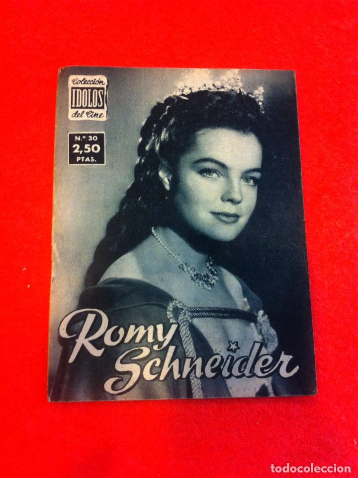 Livres d'occasion: COLECCI&Oacute;N IDOLOS DEL CINE. ROMY SCHNEIDER. N&ordm; 30