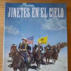 Livres d'occasion: CINE. JINETES EN EL CIELO, EDUARDO TORRES DULCE, ED. NICKEL ODEON, 2011. Lote 358775330
