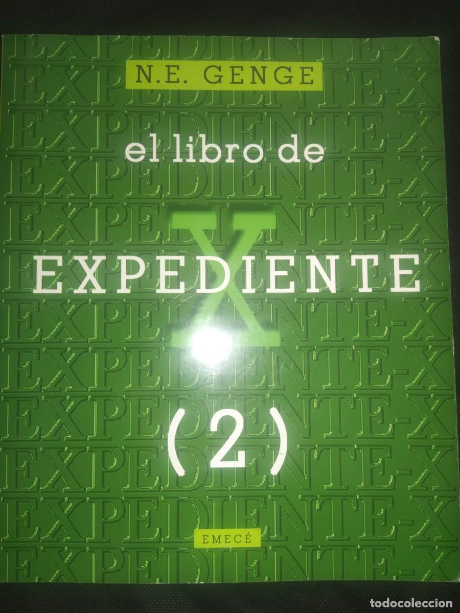 Libros de segunda mano: EL LIBRO DE EXPEDIENTE X (2) - N. E. GENGE - EMEC&Eacute; - Foto 1