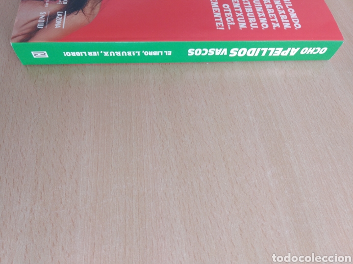 Libros de segunda mano: OCHO APELLIDOS VASCOS - Foto 6