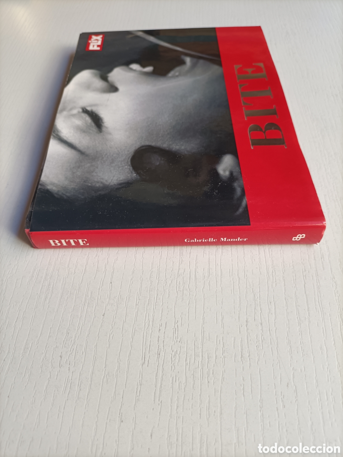 Libros de segunda mano: Bite Gabrielle Mander . Texto en ingl&eacute;s - Foto 2