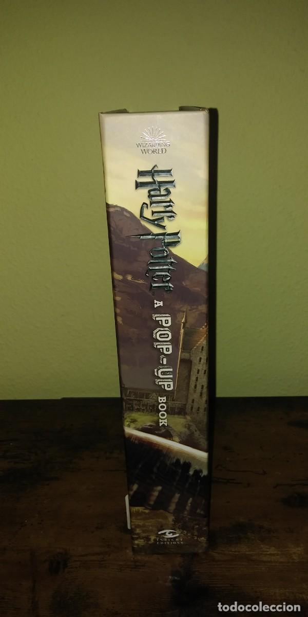 Libros de segunda mano: Libro Harry Potter Pop Up Book - Foto 2
