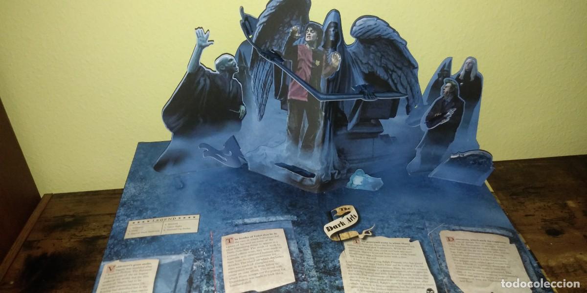 Libros de segunda mano: Libro Harry Potter Pop Up Book - Foto 7
