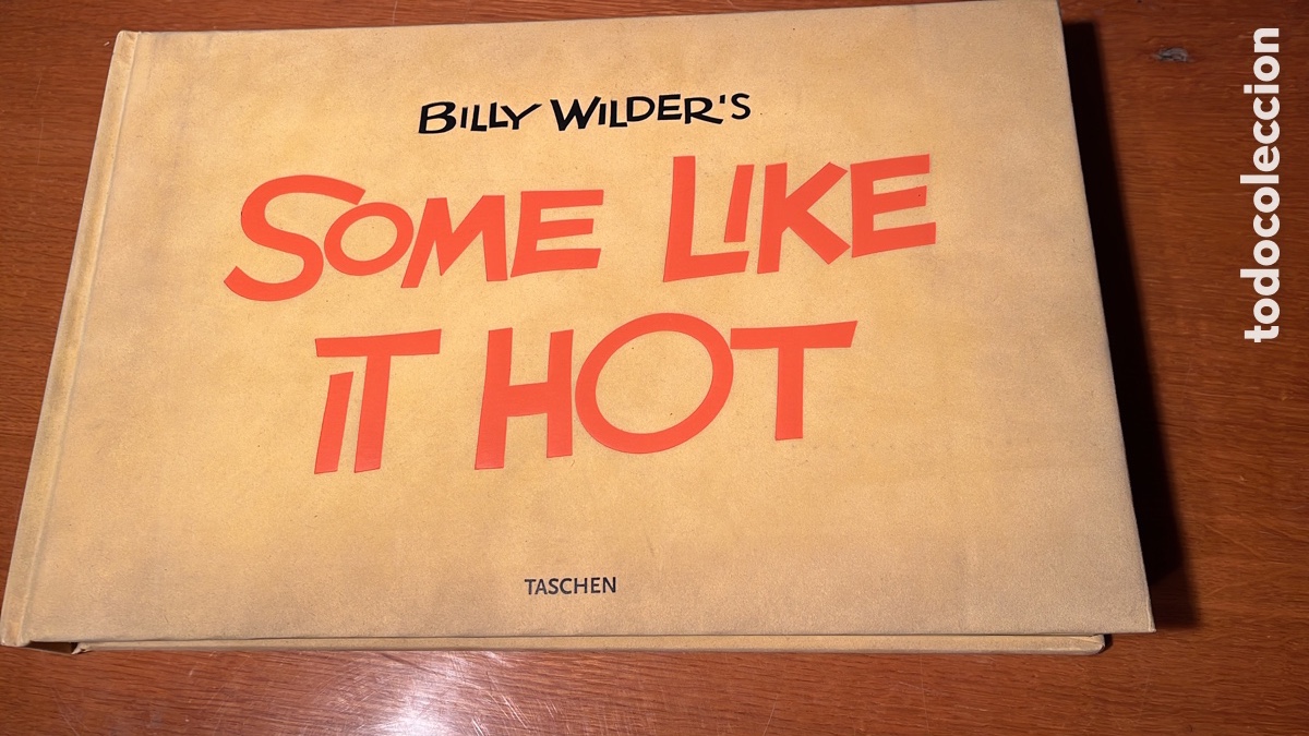 Libros de segunda mano: Billy Wilder&rsquo;s SOME LIKE IT HOT - Foto 1