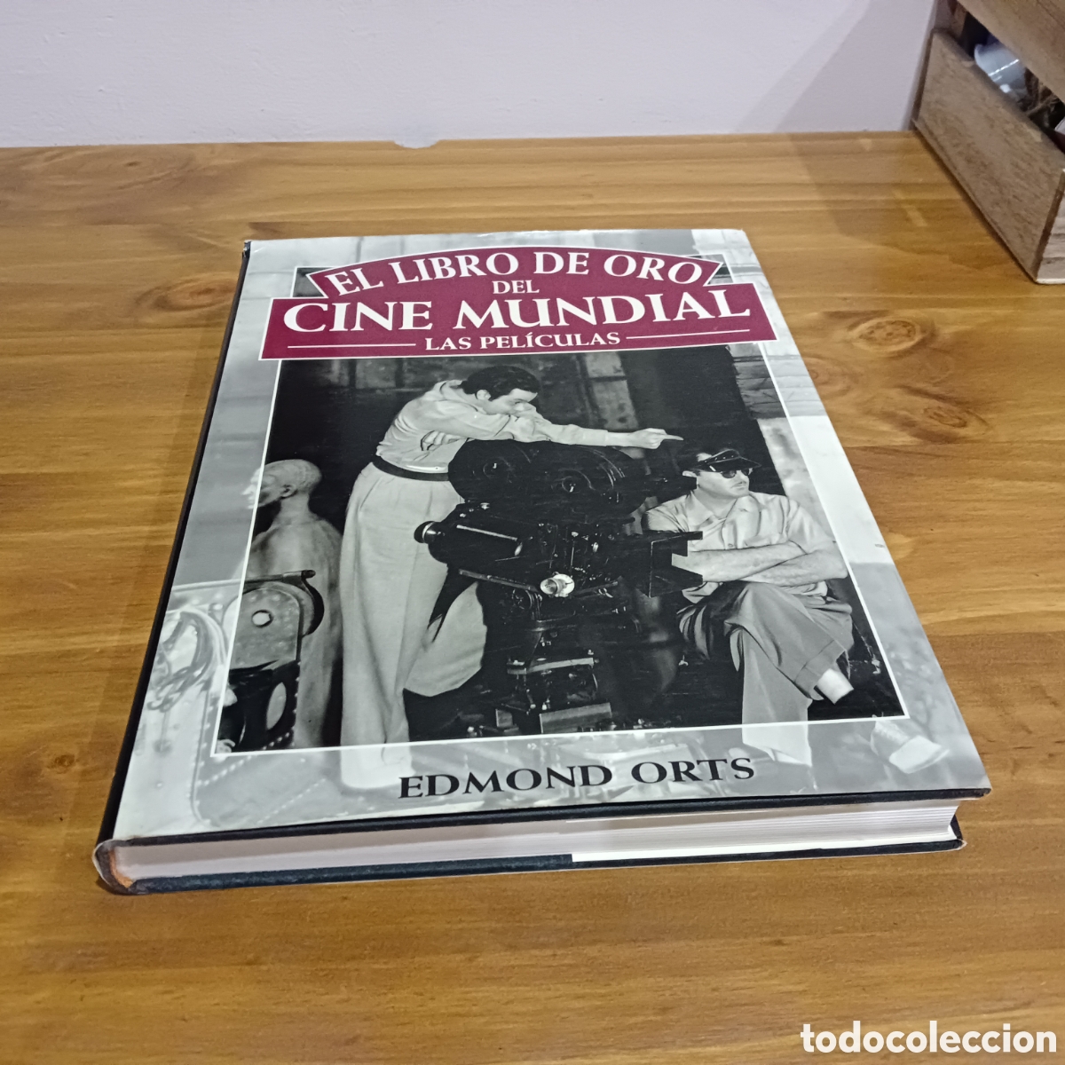 Libros de segunda mano: El libro de oro del cine mundial - Foto 1