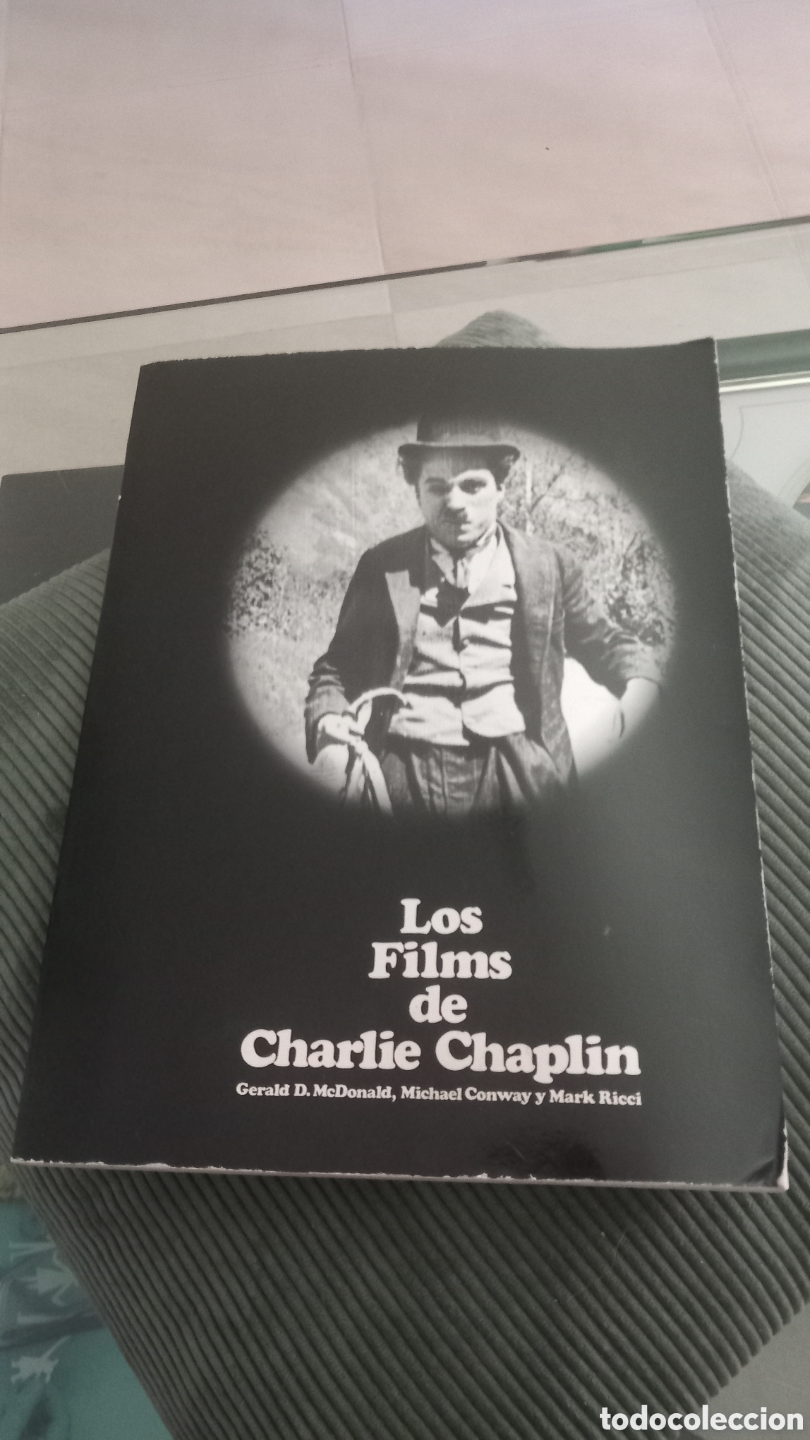 Libros de segunda mano: Los films de Charlie Chaplin - Foto 1