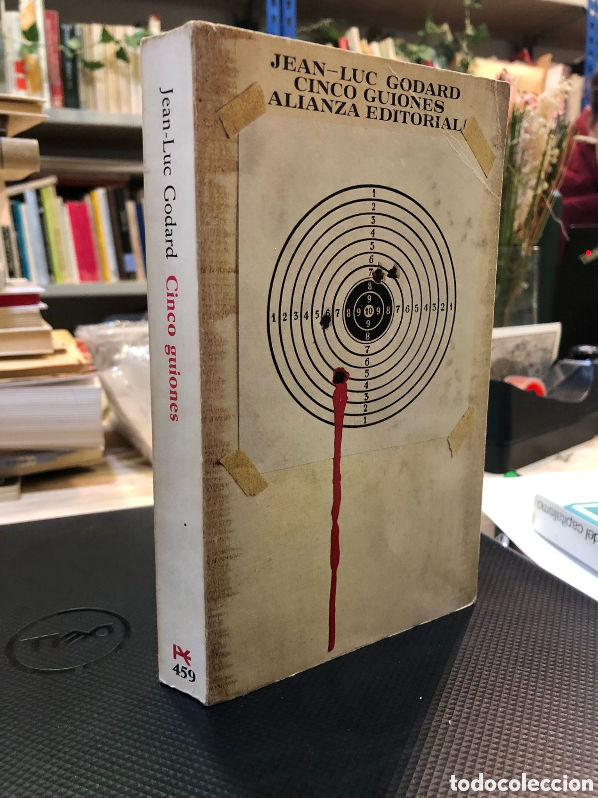 Libros de segunda mano: Cinco guiones - Jean Luc Godard - Foto 1