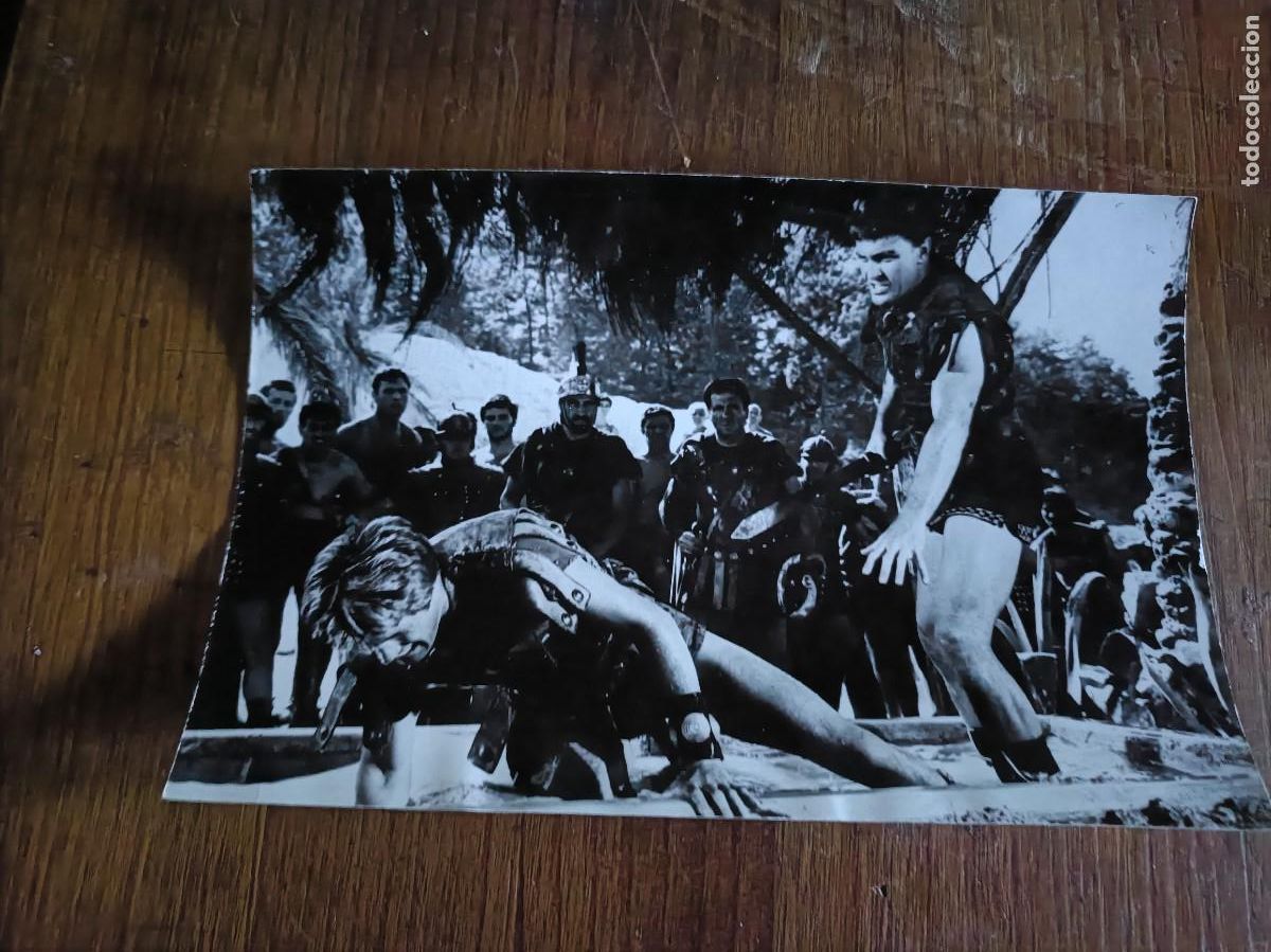 Libros de segunda mano: FOTOGRAF&Iacute;A CINE DE &Eacute;POCA LOBBY CARDS