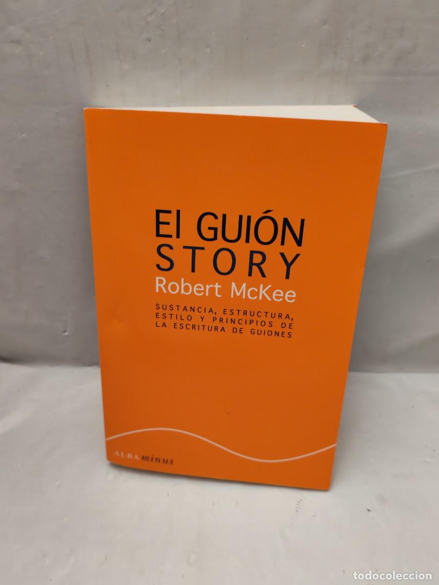 Libros de segunda mano: EL GUION. STORY: Sustancia, estructura, estilo y principios de la escritura de guiones (22 edici&oacute;n)