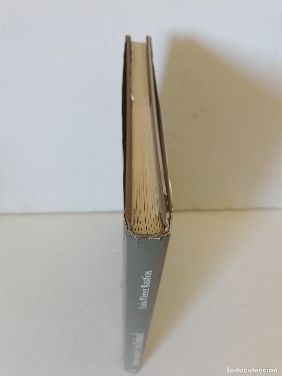 Libros de segunda mano: Las dos caras de Luis Bu&ntilde;uel - Foto 3