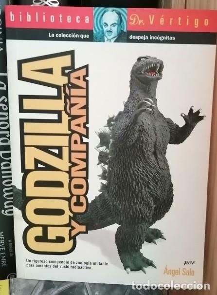 Libros de segunda mano: Godzilla y compa&ntilde;&iacute;a (Dr. V&eacute;rtigo)