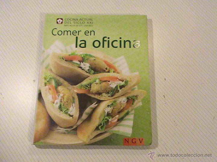 Libros de segunda mano: Comer en la oficina. - Foto 1