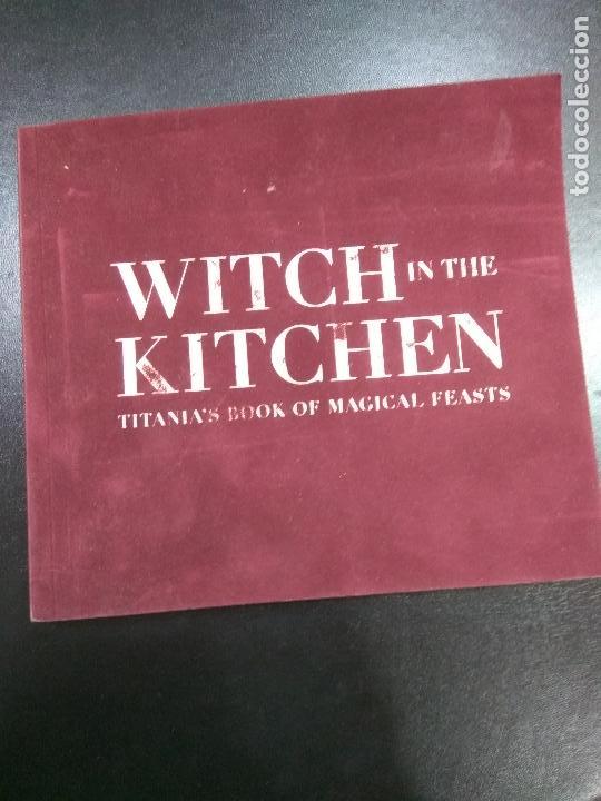 Gebrauchte B&uuml;cher: witch in the kitchen. titania's book of magical feasts. (El arte de la magia culinaria)