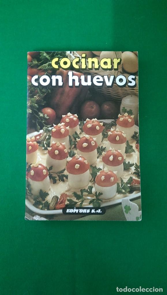 Libros de segunda mano: LIBRO &laquo;COCINAR CON HUEVOS&raquo; - Foto 1