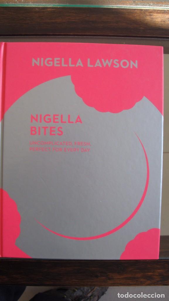Libros de segunda mano: LOTE DOS LIBROS DE NIGELLA. - Foto 2