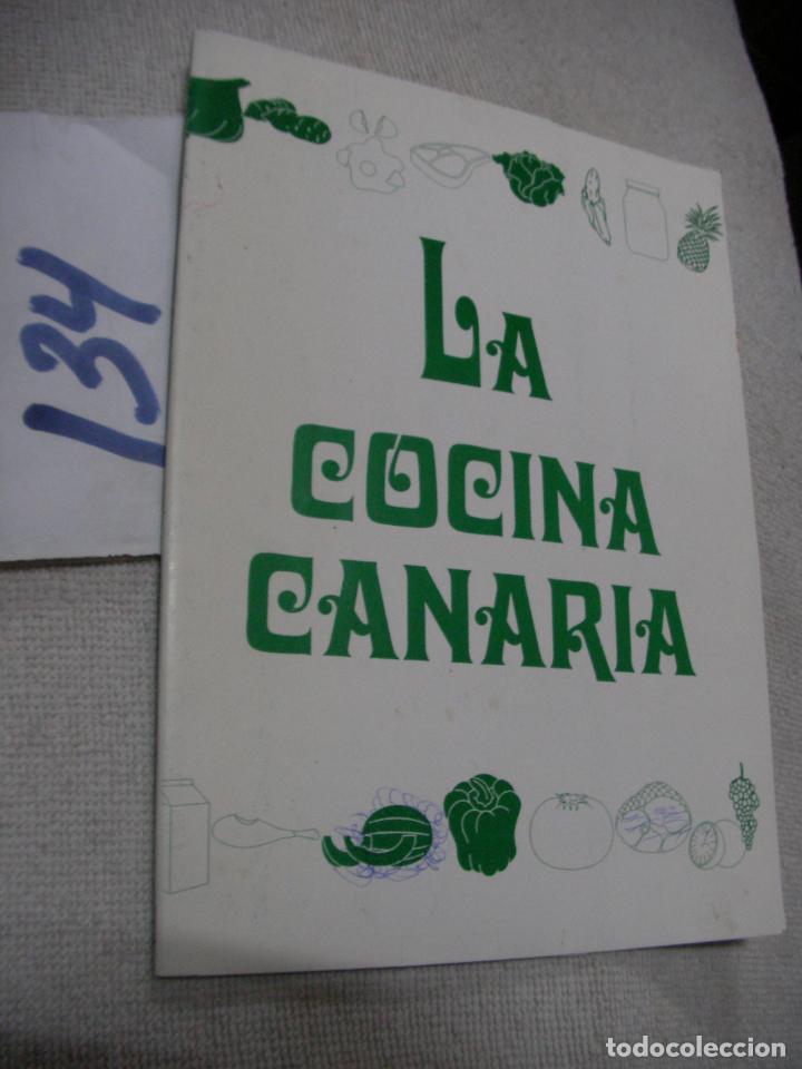 Libros de segunda mano: LA COCINA CANARIA - Foto 1