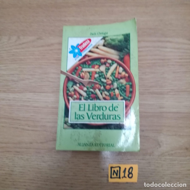 Libros de segunda mano: El libro de las verduras - Foto 1